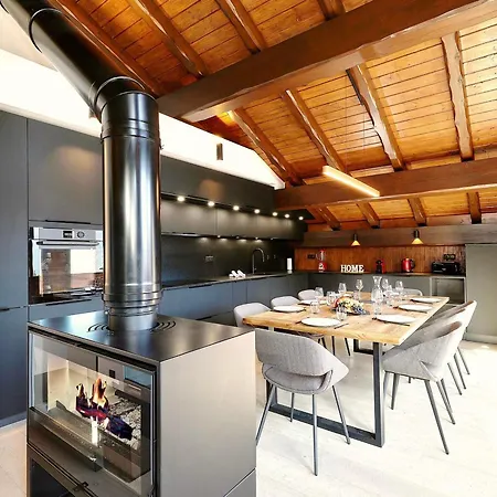 Chalet La Tania, 6 Pieces, 10 Personnes - Fr-1-575-202 Courchevel